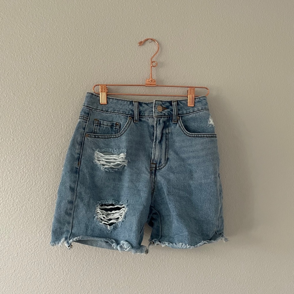 Forever 21 distressed mom shorts